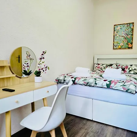 Urlaub-& Businesswohnung In 02 دوبلن