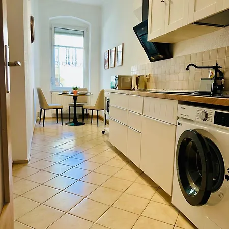 Apartment Urlaub-& Businesswohnung In 02
