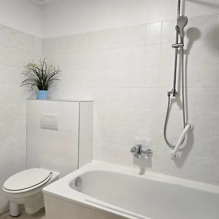 Urlaub-& Businesswohnung In 02 Apartment *