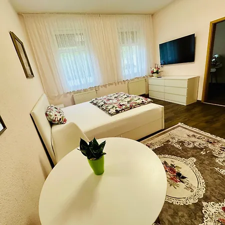 Apartment Urlaub-& Businesswohnung In 02