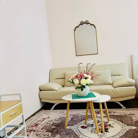Urlaub-& Businesswohnung In 02